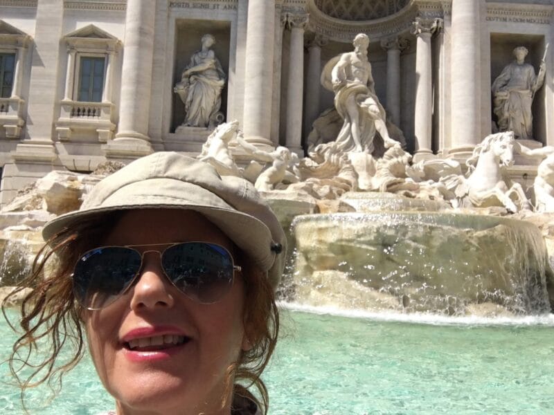 La Fontana di Trevi: Más que una Fuente, una Tradición